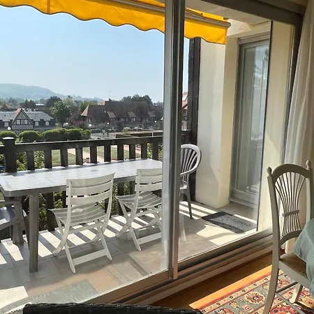 Daire La Vigie Spacieux, Lumineux, Piscine Deauville