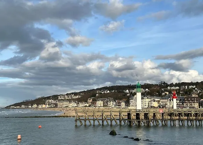 La Vigie Spacieux, Lumineux, Piscine دوفييل